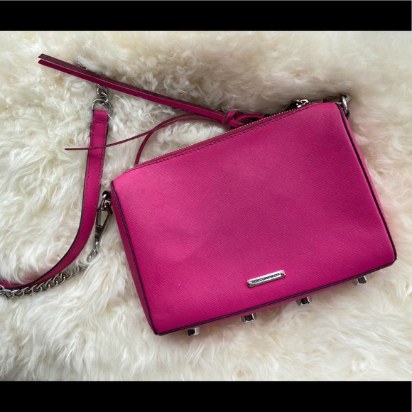 Rebecca Minkoff Avery Bag in Magenta Pink - Picture 4 of 4